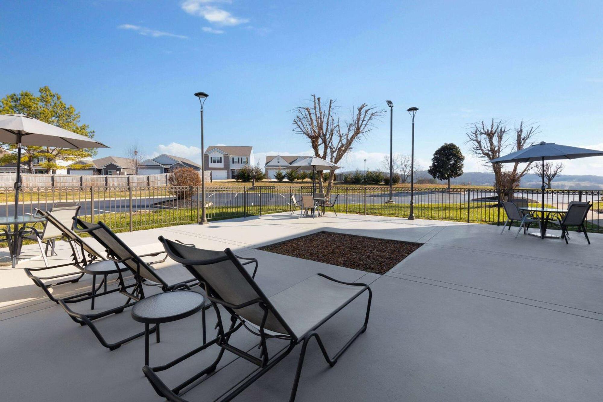 La Quinta By Wyndham Loudon Hotel Eksteriør billede